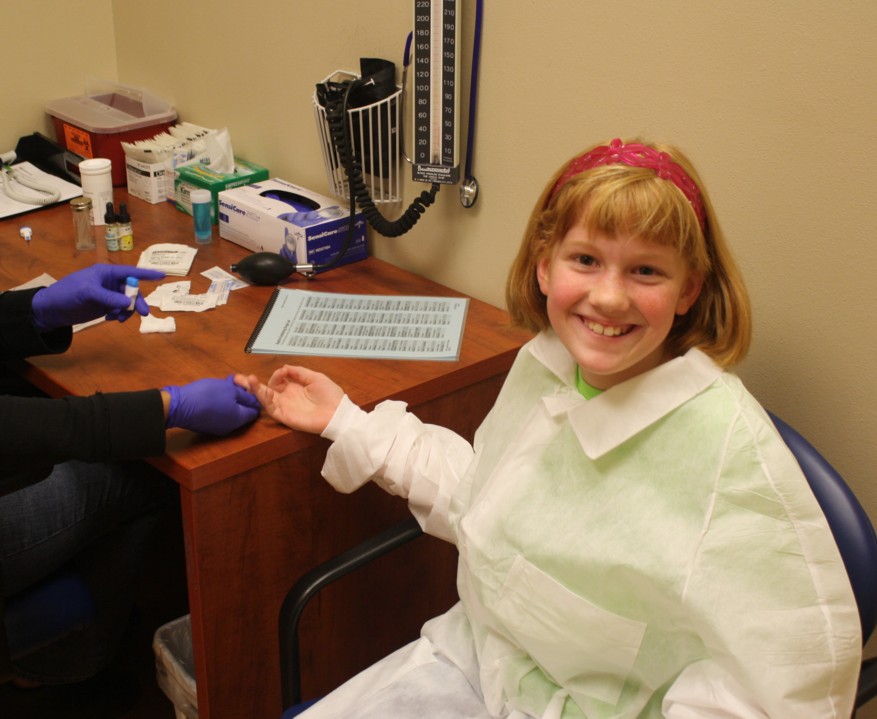 The 'girl with the purple gloves' is ready to tell Ems her blood type! The 'girl with the purple gloves' is ready to tell Ems her blood type!